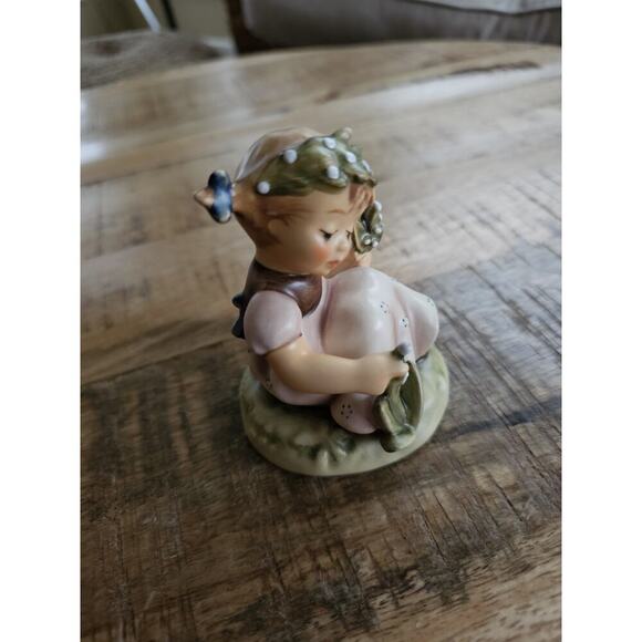 Hummel Figures 835 Lily of the Valley 343 & 973 Lot - Picture 6 of 14